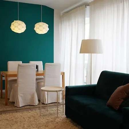 Casa Ariosto, Moderno E Luminoso 카르피
