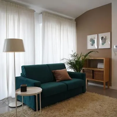 Casa Ariosto, Moderno E Luminoso شقة